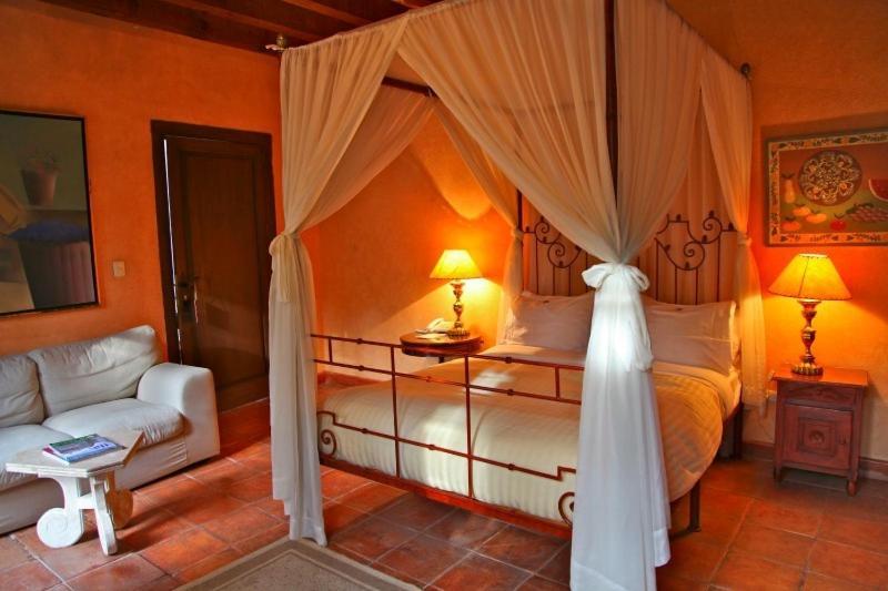 Antigua Santa Monica 4*